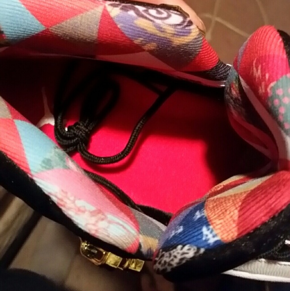 Jordan 12 Chinese New Year - Picture 6 of 6